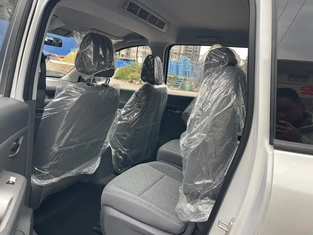 WULING WULING HONGGUANG NEW ENERGY