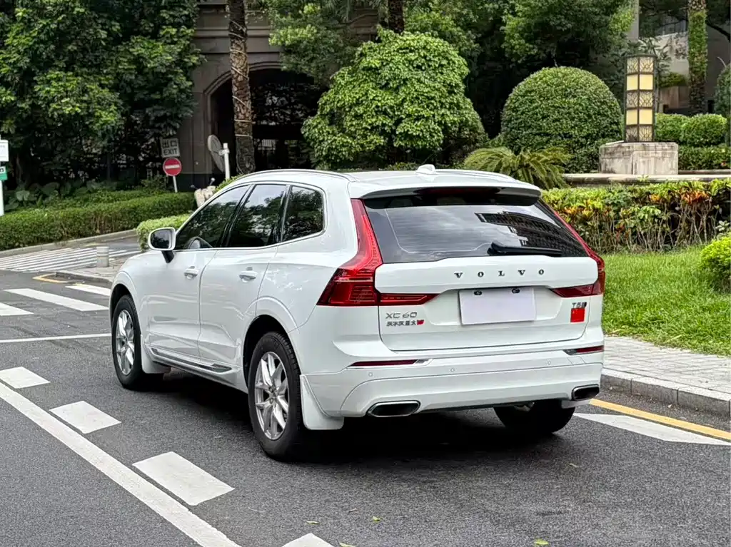 Volvo XC60 — миниатюра 16