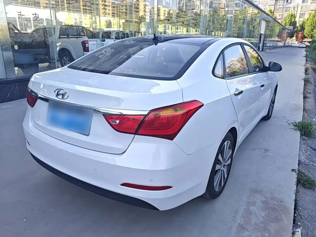 Hyundai Mistra — миниатюра 7