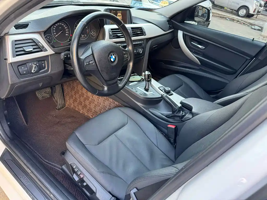 BMW 3 Series — миниатюра 7