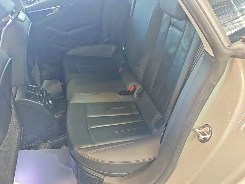 Audi A5 (Import) — миниатюра 17