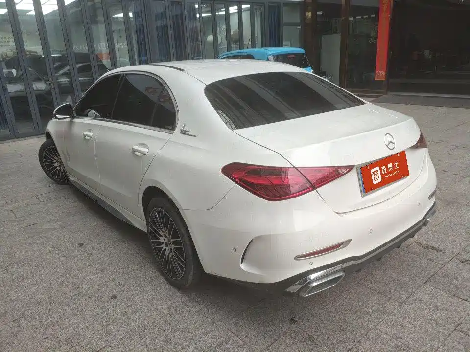 Mercedes-Benz C-Class — миниатюра 8