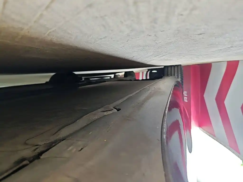 Tesla Model 3 — миниатюра 21