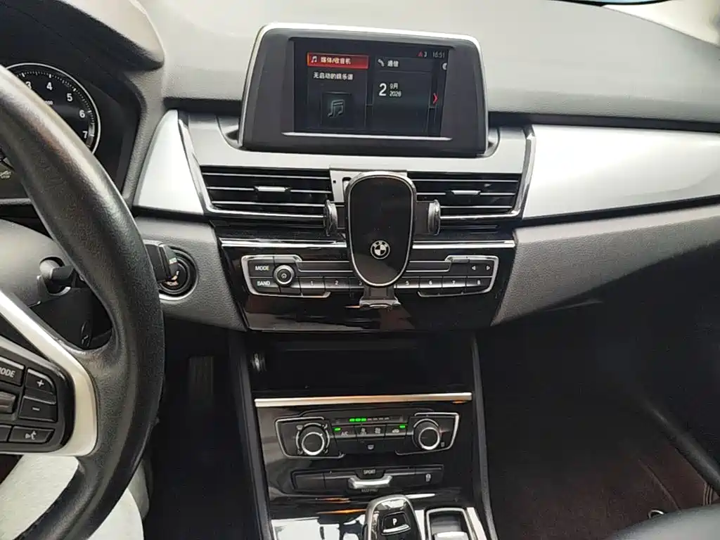 BMW 2 Series Gran Tourer — миниатюра 13