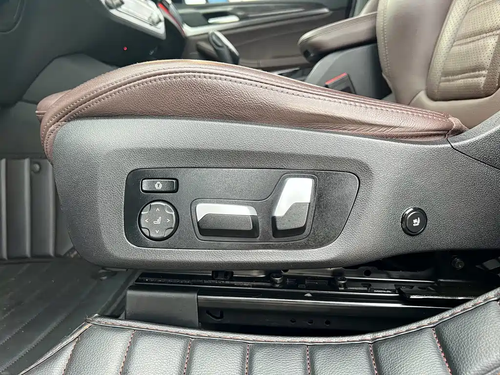BMW X3 — миниатюра 13