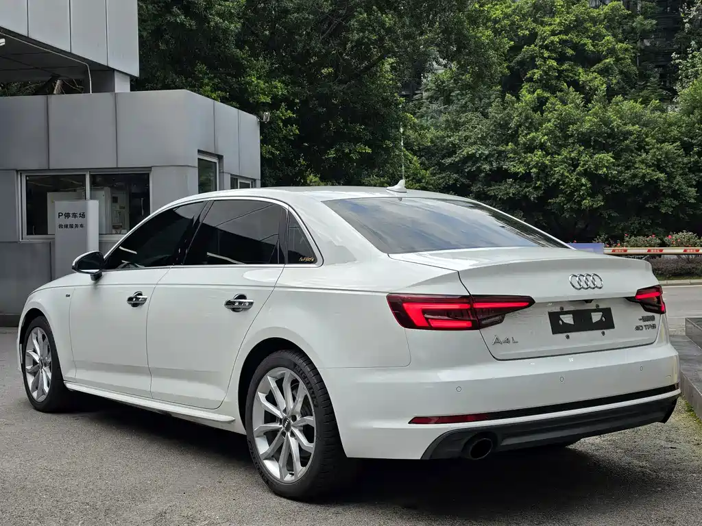 Audi A4L — миниатюра 6