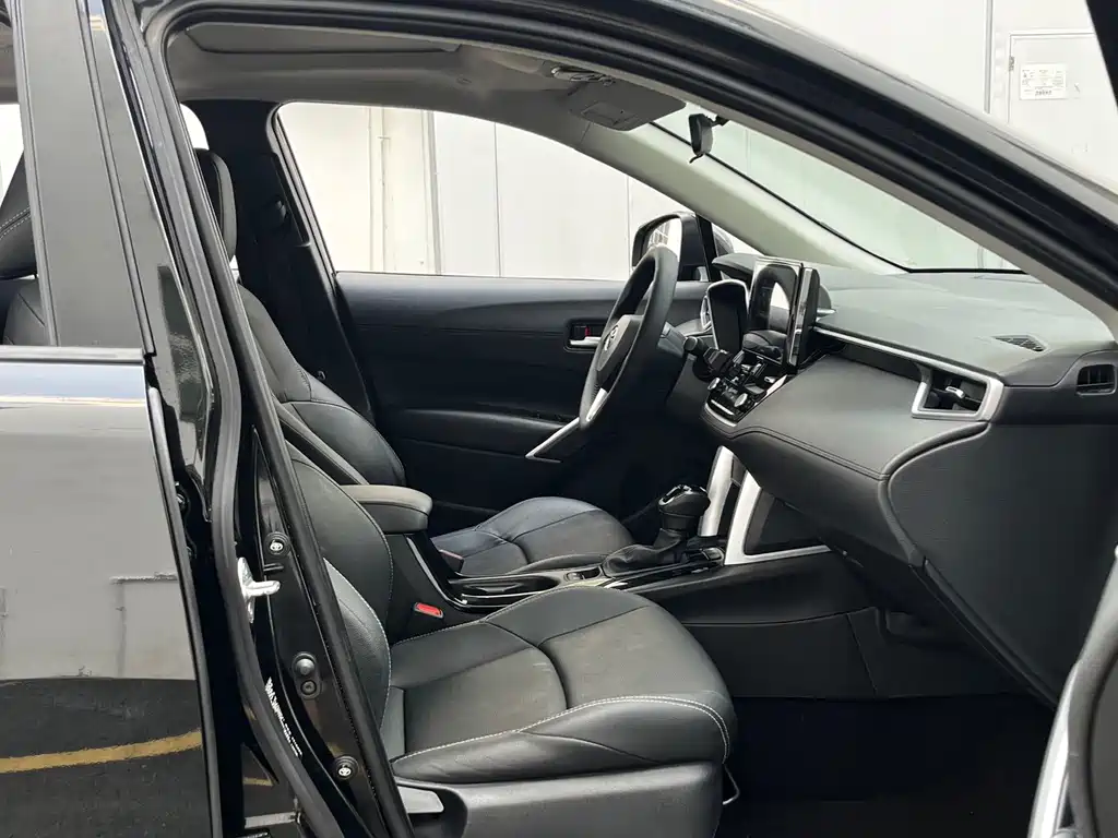 Toyota Frontlander — миниатюра 7