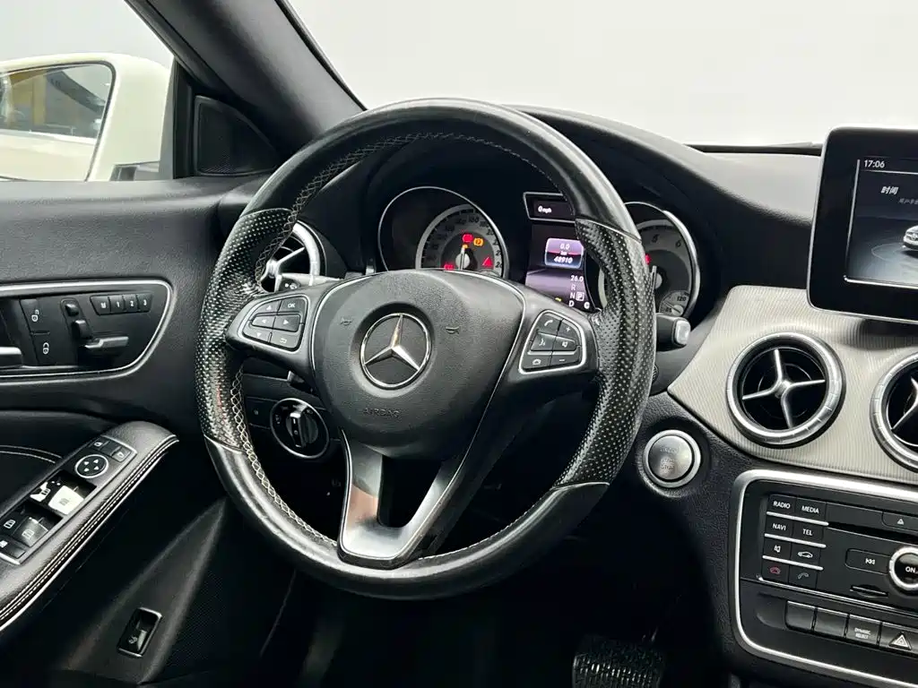 Mercedes-Benz CLA (Import) — миниатюра 22