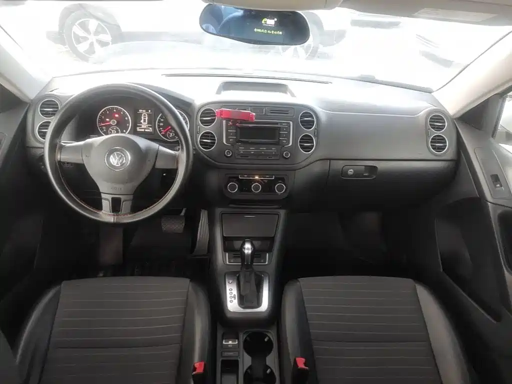 Volkswagen Tiguan — миниатюра 10