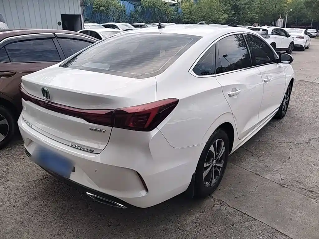 Changan Eado — миниатюра 7