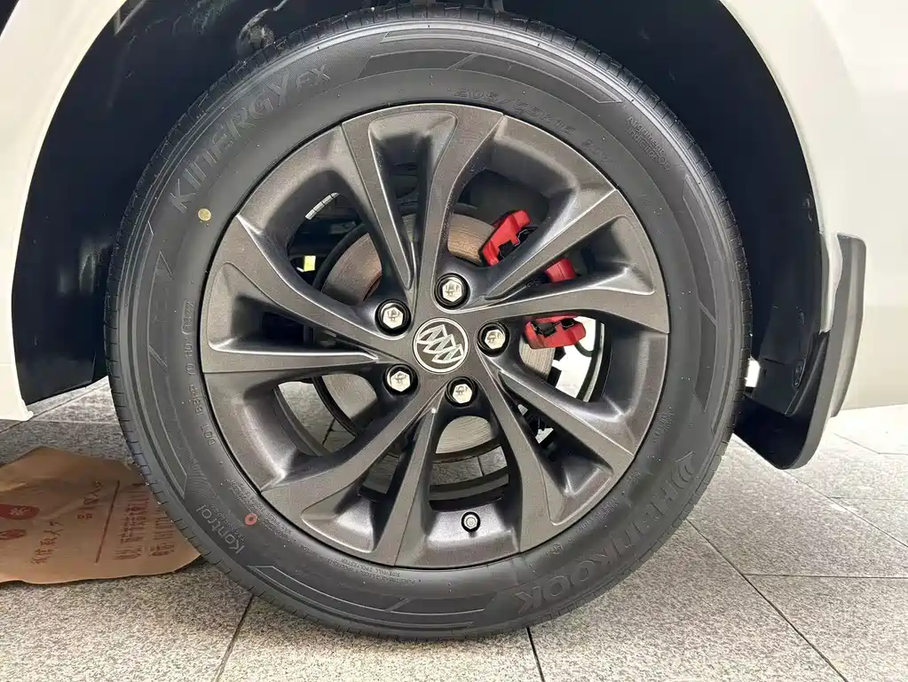 Buick Verano — миниатюра 20