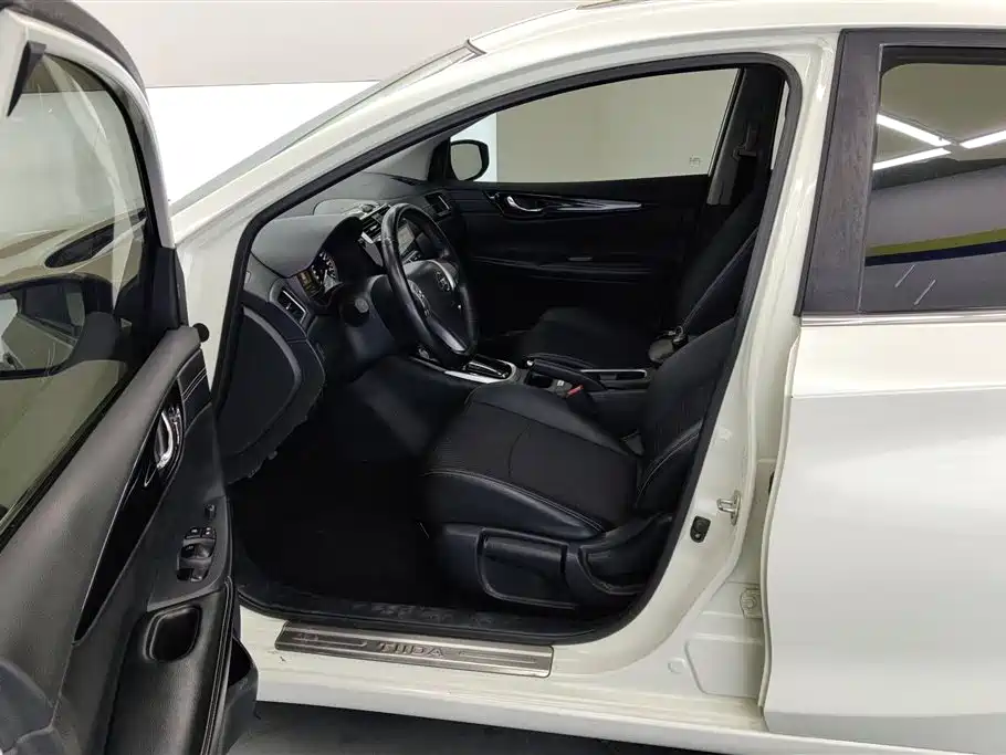 Nissan Tiida 2016 1.6L CVT