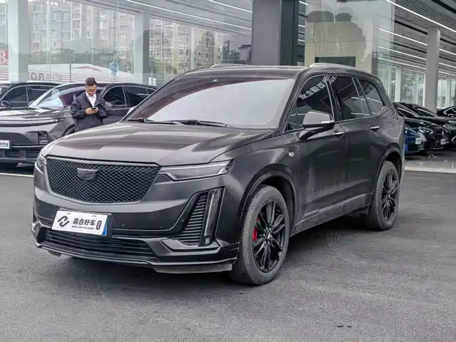 CADILLAC  XT6 2021