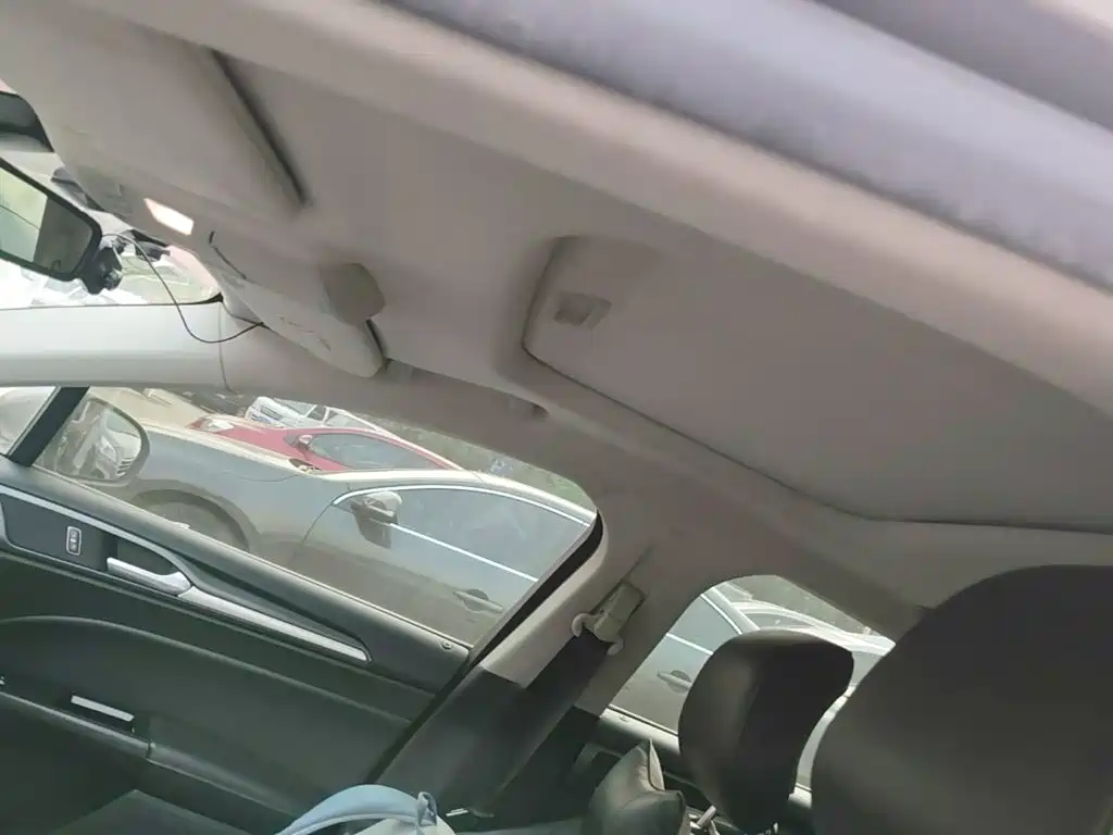 Ford Mondeo — миниатюра 18