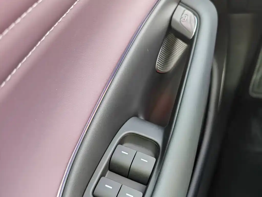 Xiaomi SU7 — миниатюра 22