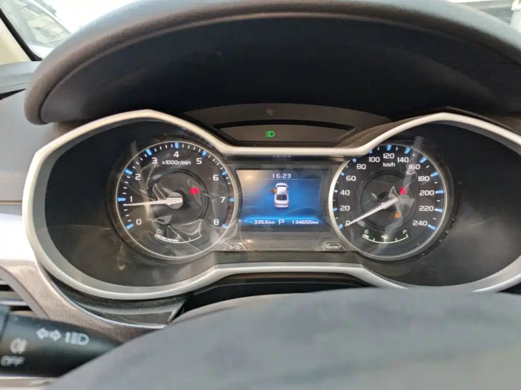 Geely Emgrand — миниатюра 12