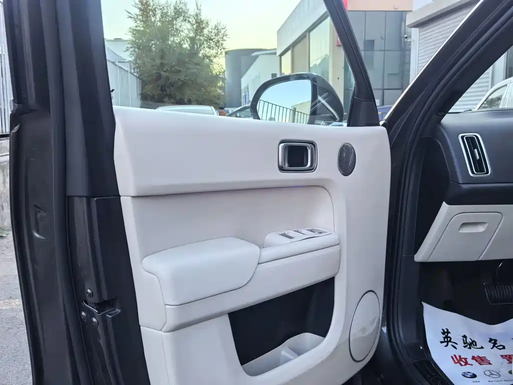 Li Auto Li L8 — миниатюра 7