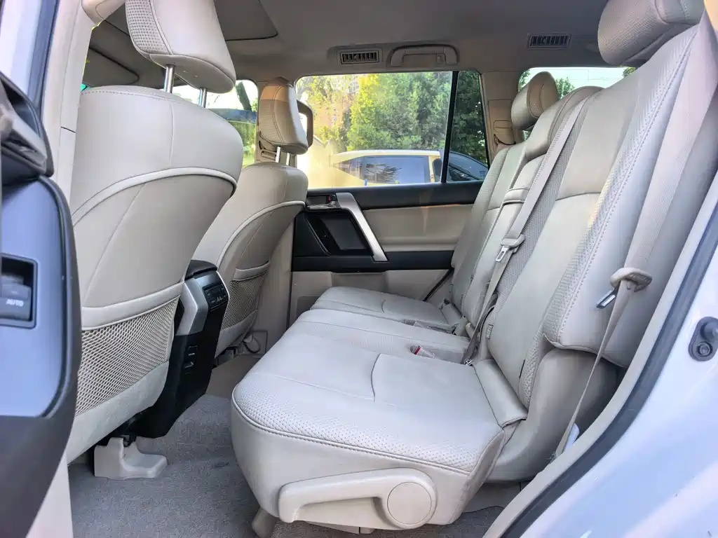 Toyota Prado — миниатюра 11