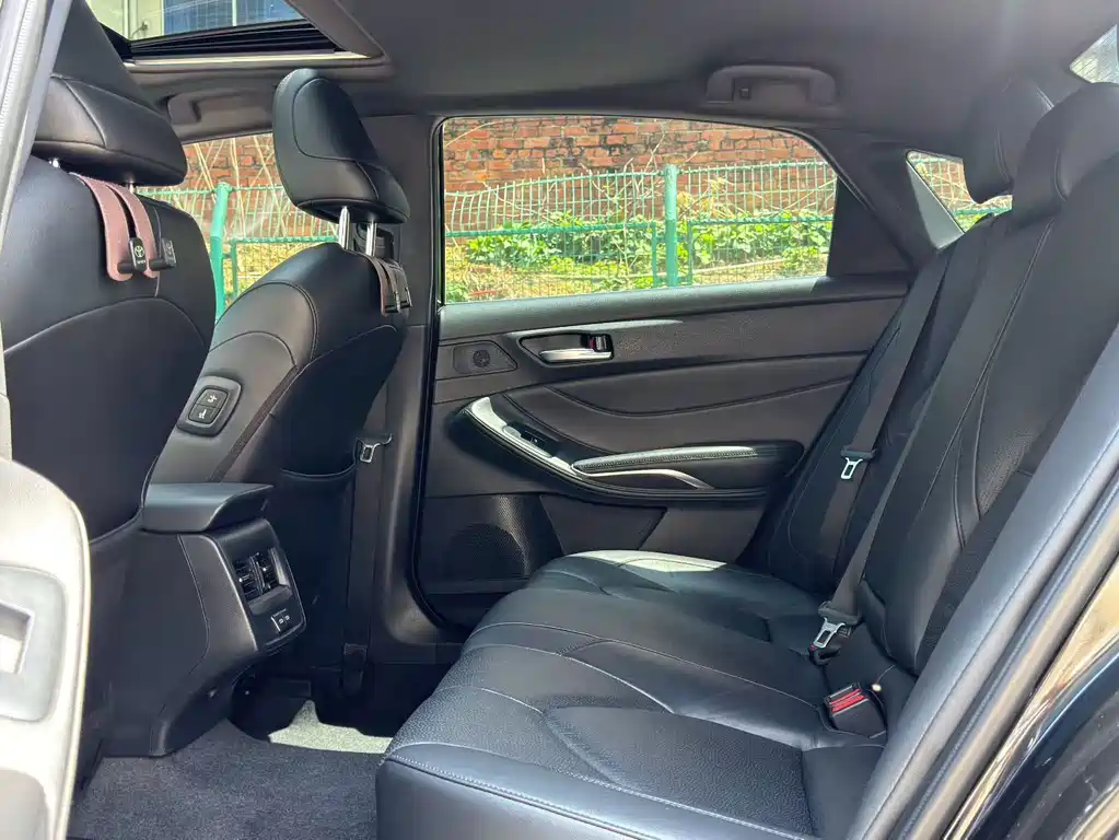 Toyota Avalon 2023 2.0L Luxury