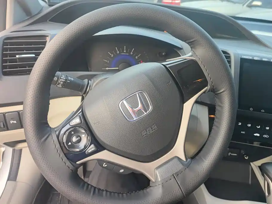 Honda Civic — миниатюра 15