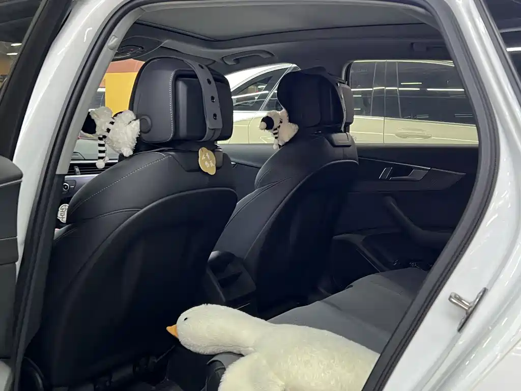 Audi A4L — миниатюра 6