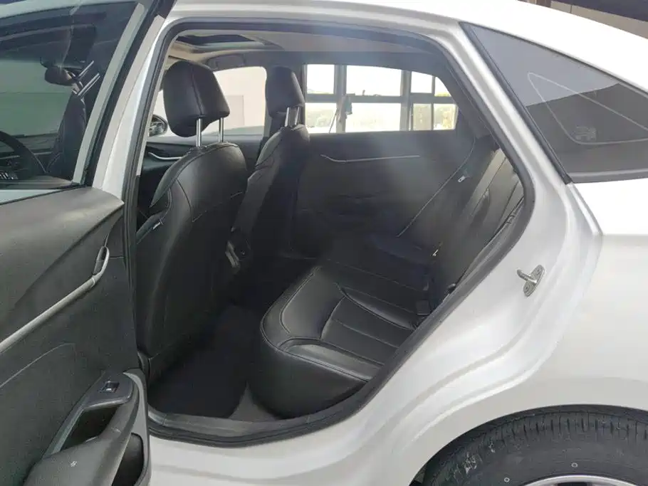 Buick Excelle — миниатюра 11