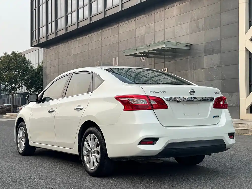 Nissan Sylphy — миниатюра 12
