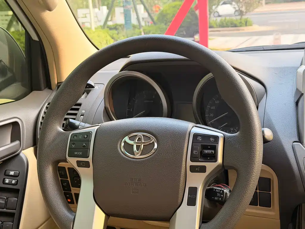 Toyota Prado (Import) — миниатюра 13