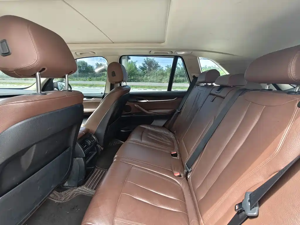 BMW X5 (Import) — миниатюра 9