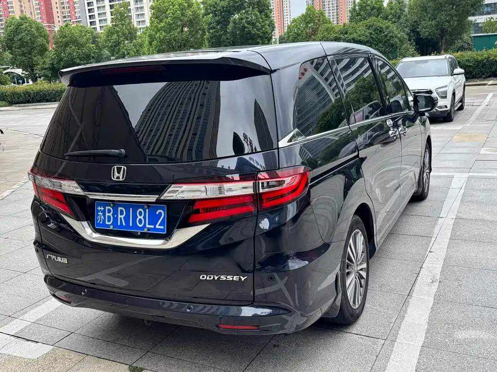 Honda Odyssey — миниатюра 6