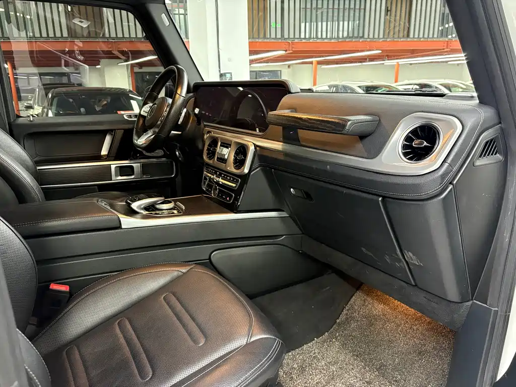 Mercedes-Benz G-Class — миниатюра 13