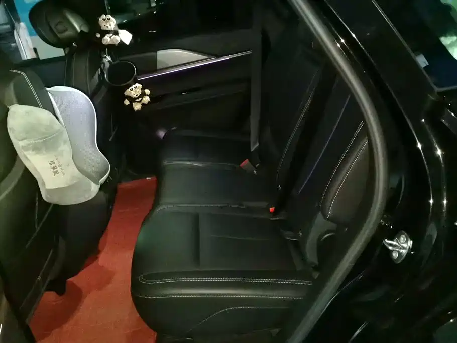 Cadillac XT5 — миниатюра 11