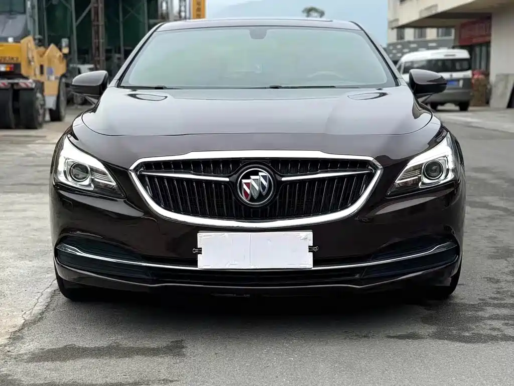 Buick LaCrosse — миниатюра 2