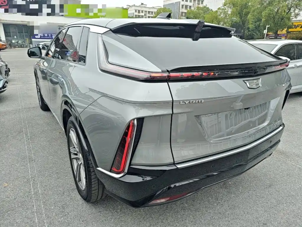 Cadillac Lyriq — миниатюра 5