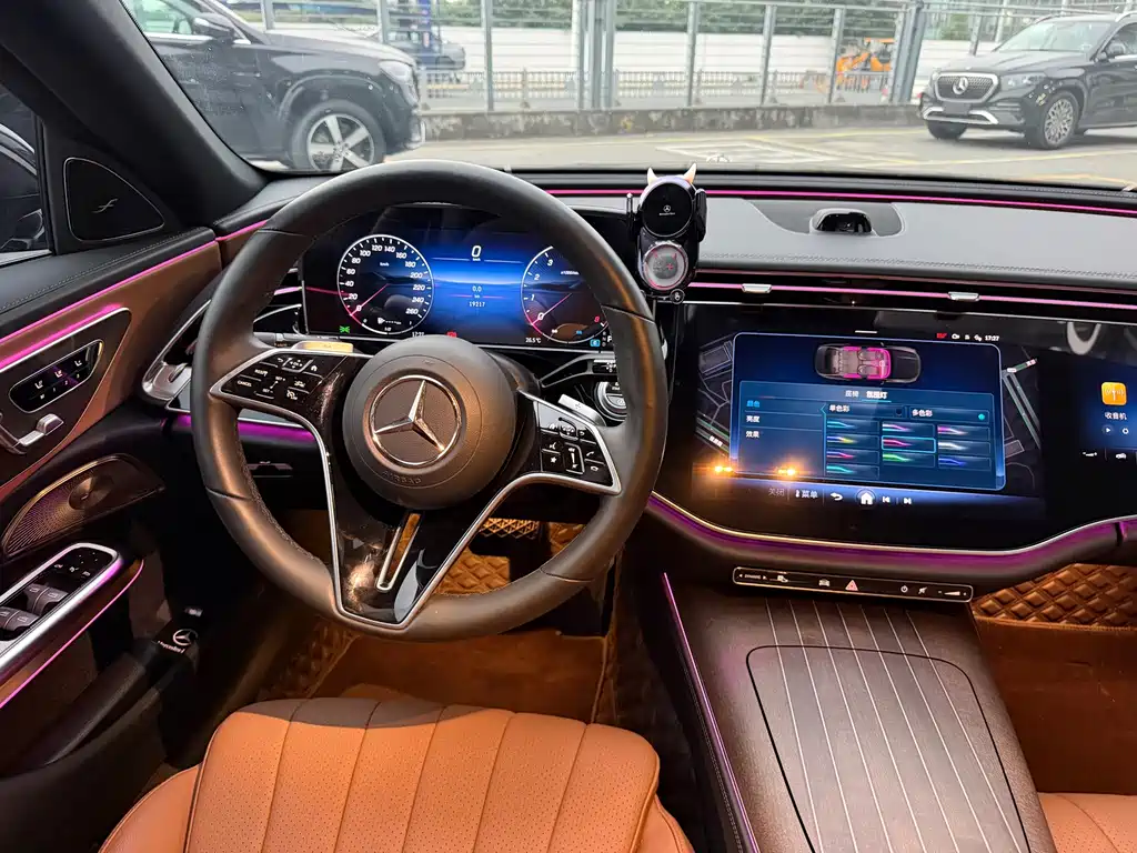 Mercedes-Benz E-Class — миниатюра 23