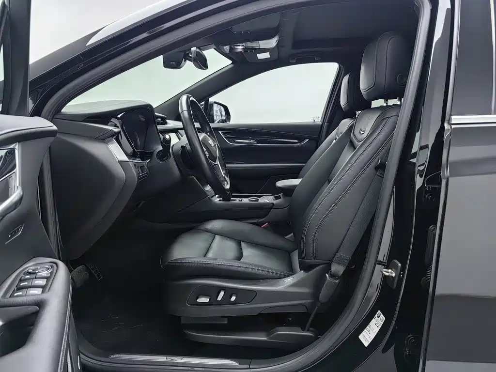 Cadillac XT5 — миниатюра 10