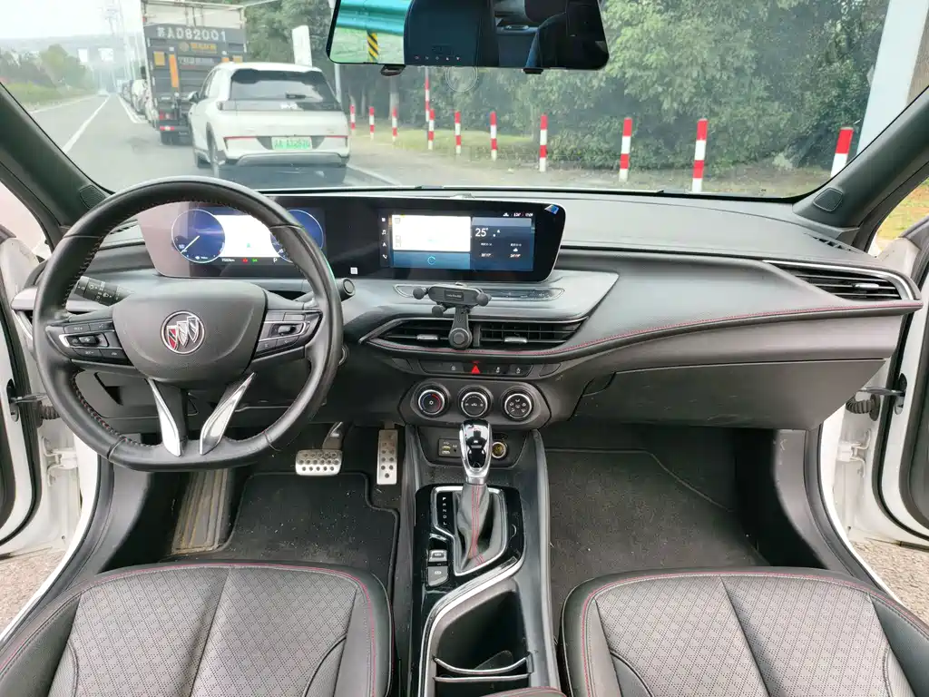 Buick Verano — миниатюра 3