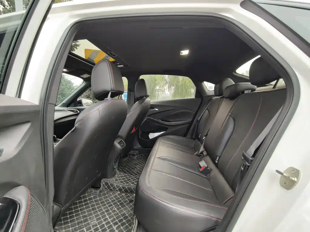 Buick Verano — миниатюра 11