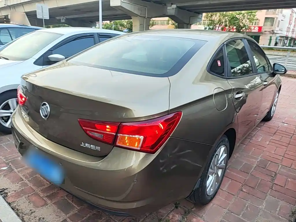 Buick Verano — миниатюра 7