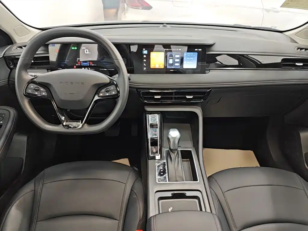 Roewe i5 2023 1.5L CVT Luxury