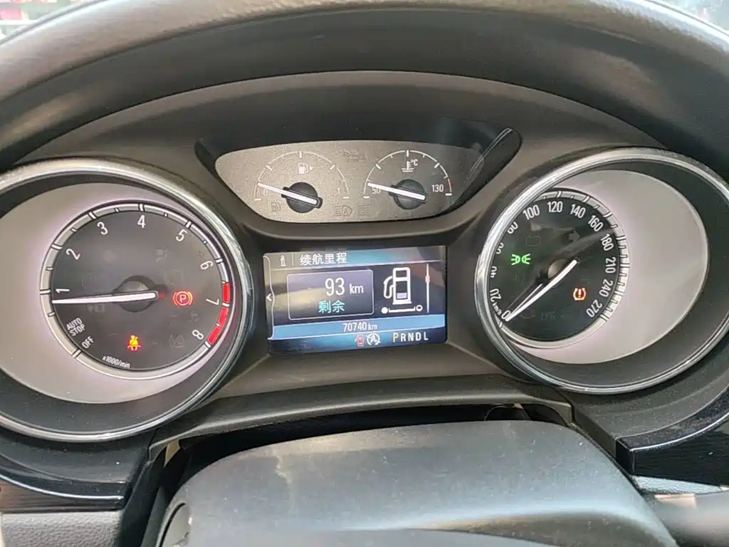 Buick Verano — миниатюра 12