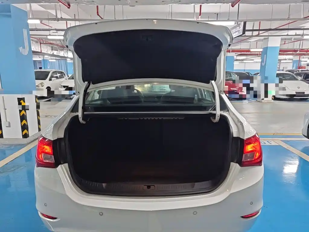 Buick Excelle — миниатюра 19