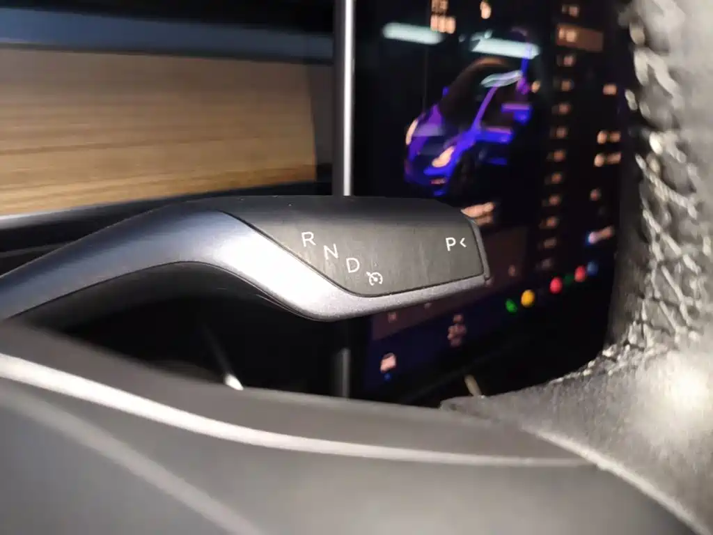 Tesla Model 3 — миниатюра 14