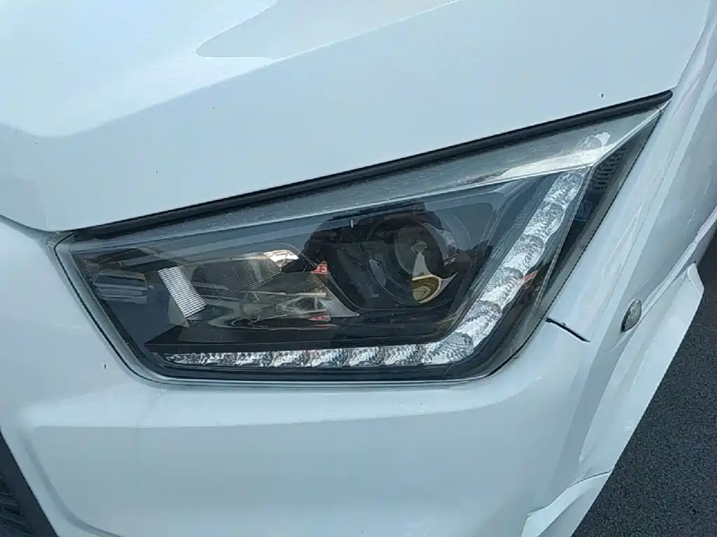 JMC Tesla — миниатюра 24