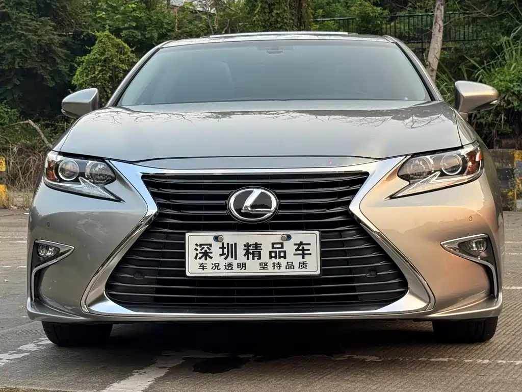 Lexus ES — миниатюра 2