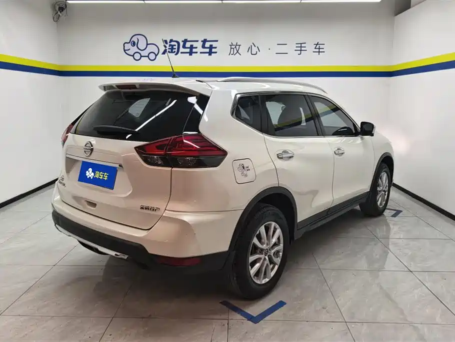 NISSAN QIJUN