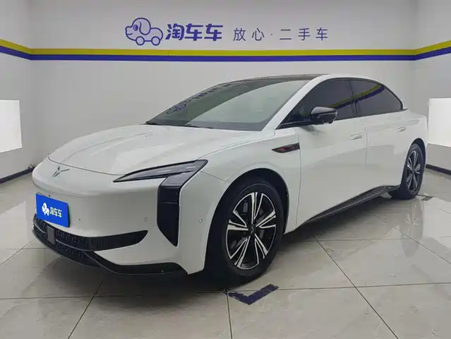 Hongqi HONGQI EH7 2024