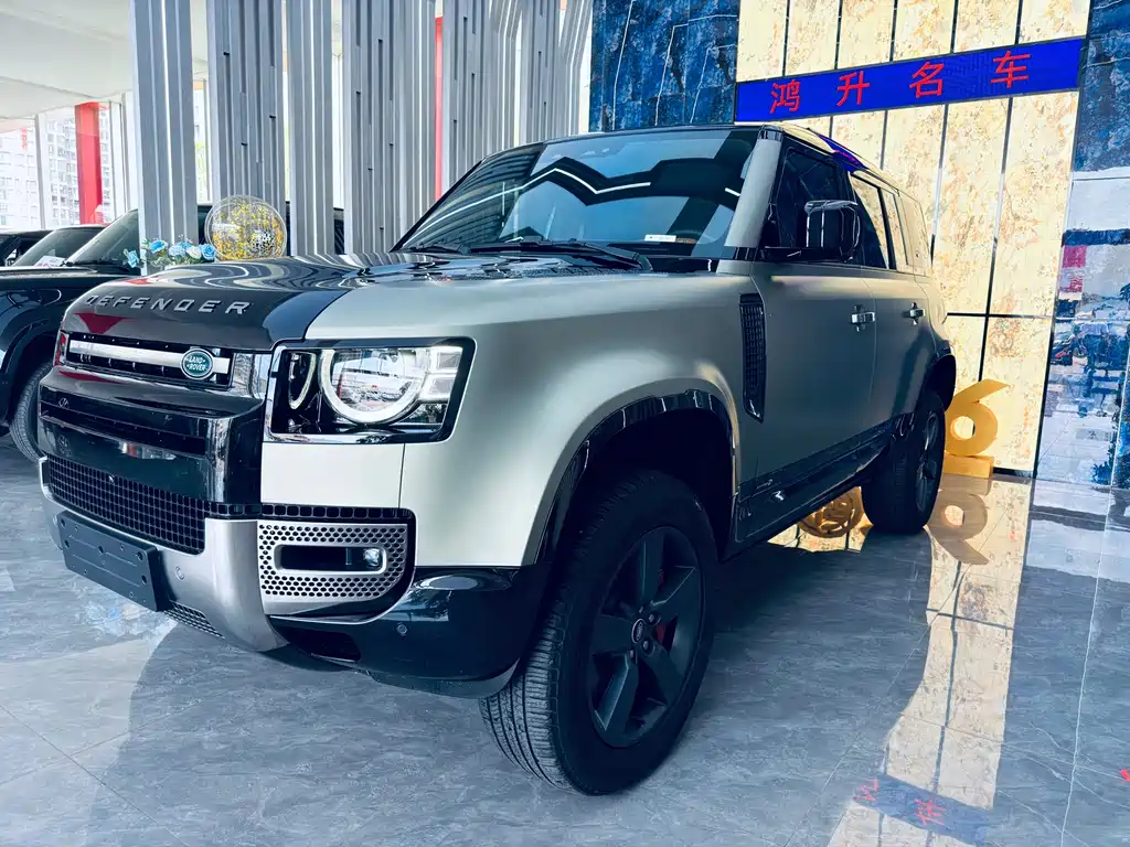 Land Rover Defender 2022
