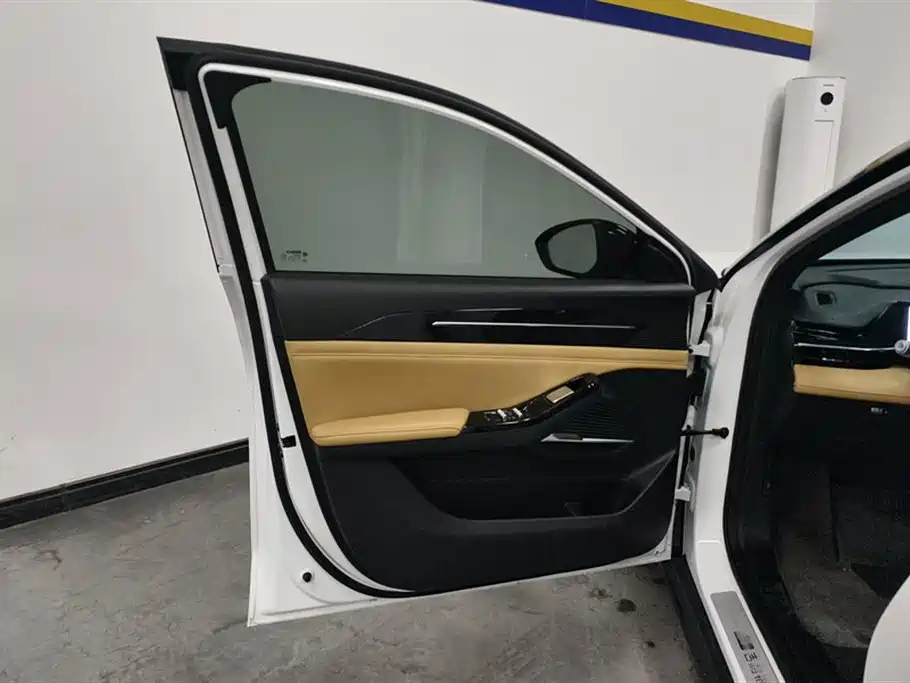 GEELY GALAXY GALAXY L6