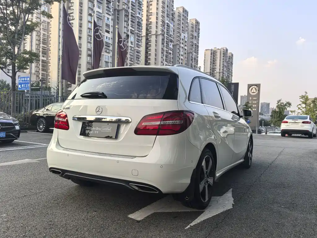 Mercedes-Benz B-Class — миниатюра 17